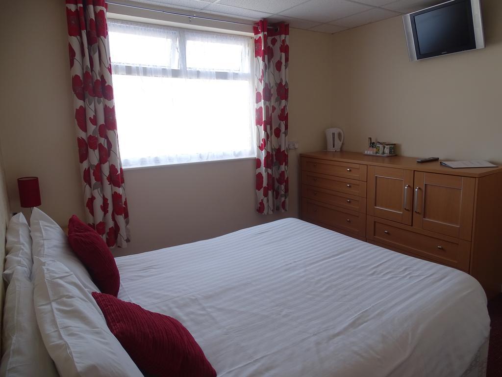 The Montclair 3*